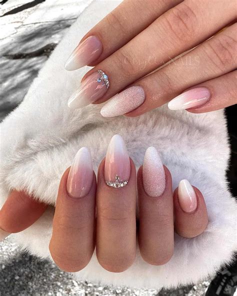 simple classy wedding nails 9
