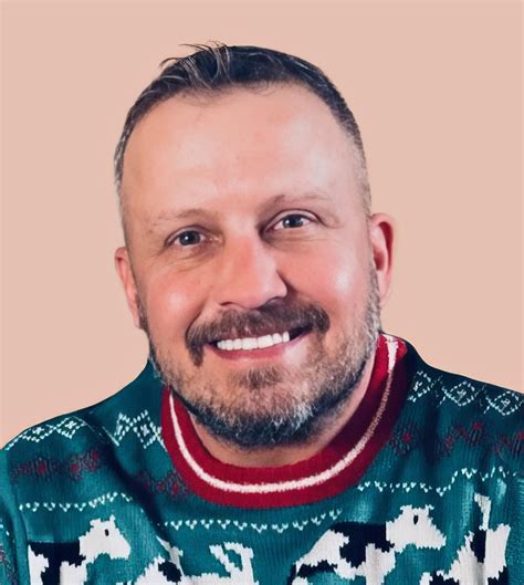 Ryan M Warren Funeral Home: Comprehensive Services 24