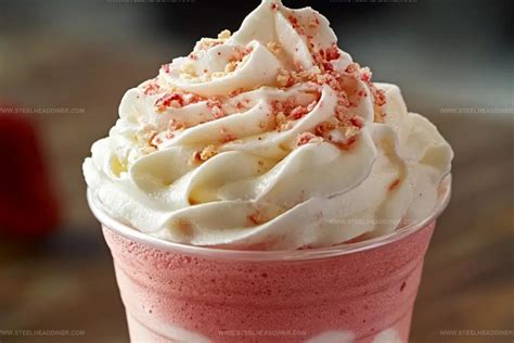 Dreamy Strawberry Cream Frappuccino Recipe for Summer Sips - Steelhead ...