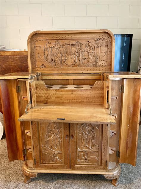 Hand-carved vintage liquor cabinet! : r/Curbfind