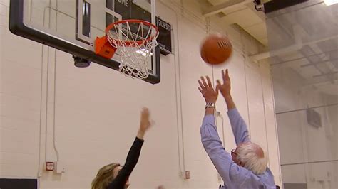 Watch Bernie Sanders Shoot Hoops With NBC's Chris Jansing - NBC News