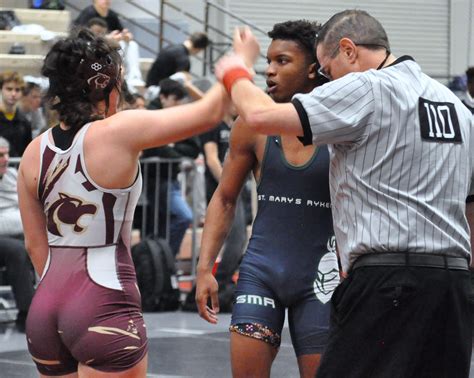 Men Wrestling Women: Muscle stud humiliated