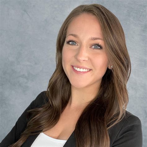 Ally Battista, Real Estate Agent - Compass