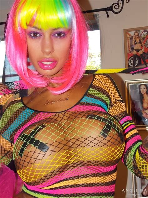 Angelina Valentine tagging her Name with her Tits out 14 photos