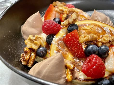 Cafe Pomegranate, Zeeheldenkwartier, Den Haag, The Netherlands | Bite