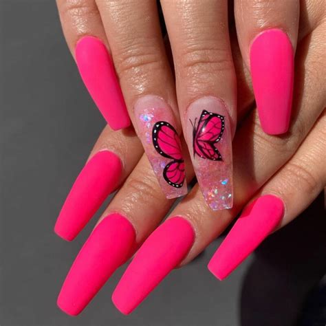 20 Beautiful Butterfly Nails To Make You Flutter