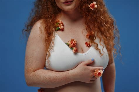 The Breast Reduction Procedure: Step-by-Step Breakdown - Adnova Clinic