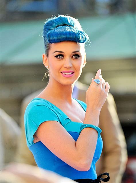 Katy Perry’s Boldest Blue Hair Looks — Photos – Hollywood Life