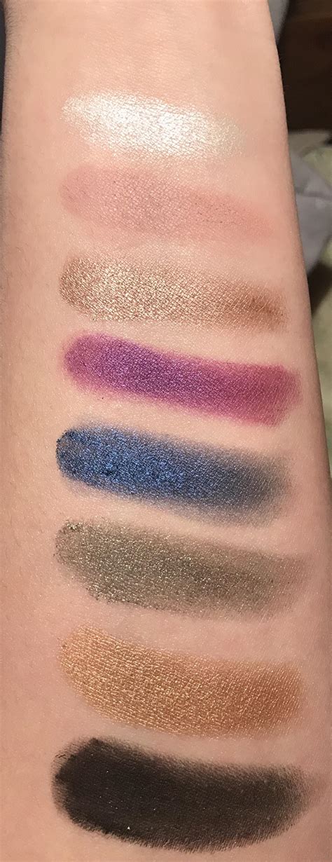 This is the cover girl tru naked jewels palette. And let me tell you