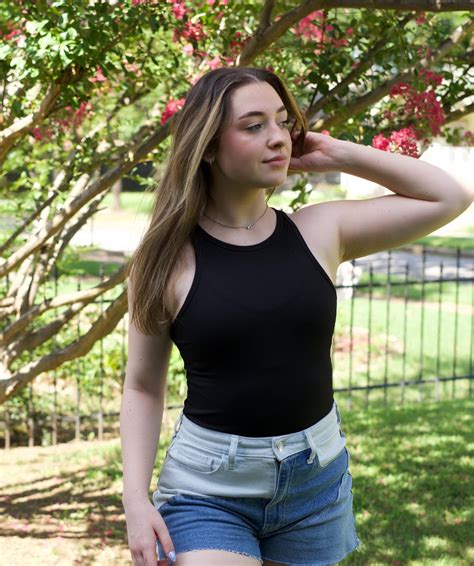 Emma Baker (@emmalee_baker) • Instagram photos and videos