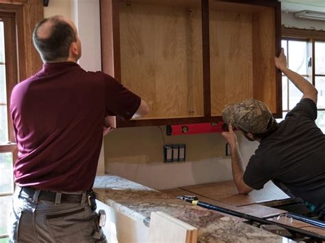 how to install bottom kitchen cabinets