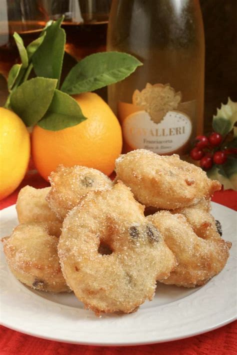 15 Must-Try Italian Christmas Desserts - Foodess