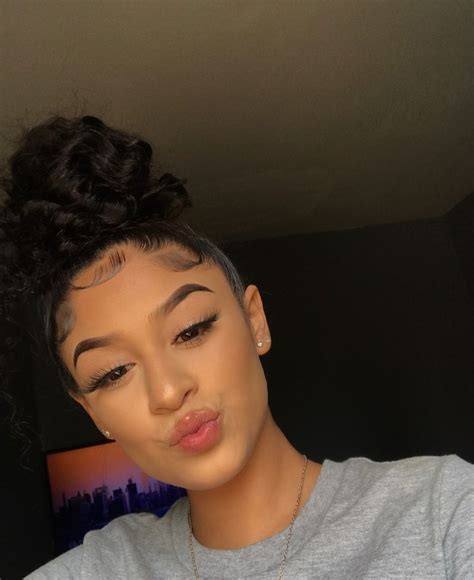 curly hair baddie hairstyles 2