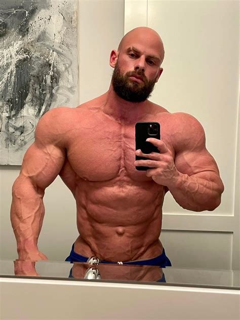 what do you guys think is he natty? Derek mpmd made a video on him and