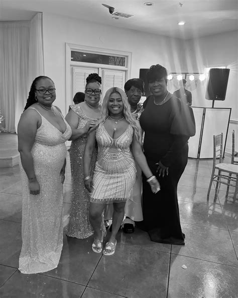 Tyra Moore (@imsotyraduh) • Instagram photos and videos