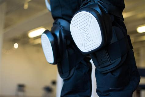 Helping to stop knee damage - Painting and Decorating News : Painting