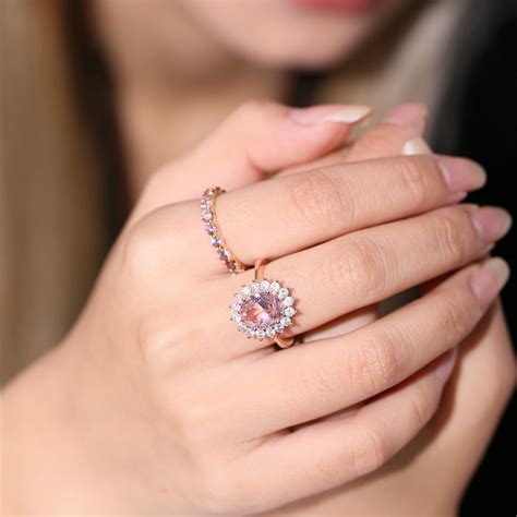 What makes the Princess Diana ring so popular?