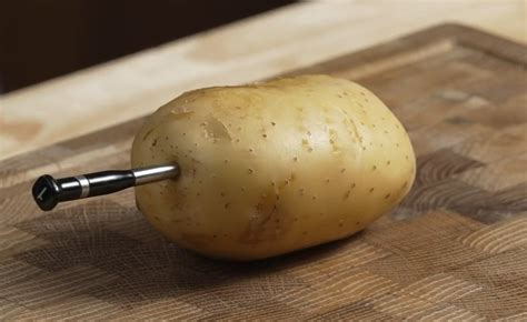 baked potatoes   smoker video guide
