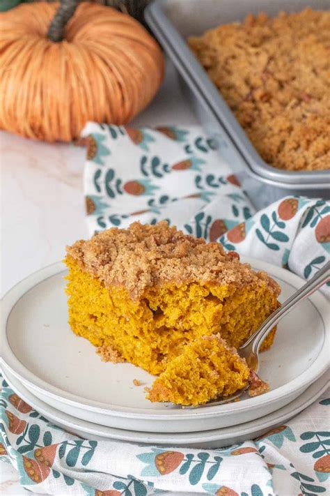 Pumpkin Coffee Cake - stetted