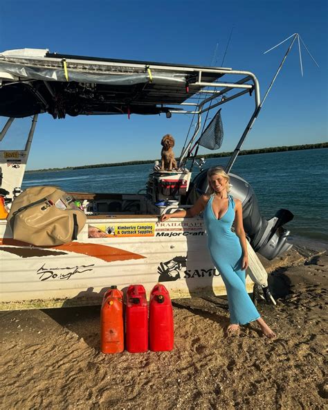 Holly-Daze Coffey | 📍karumba Pit stop | Instagram