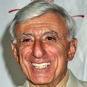 Unlocking The Fortune Of A British Icon: 5 Secrets To Jamie Farr's Impressive Net Worth