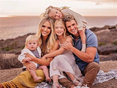 savannah and cole labrant net worth