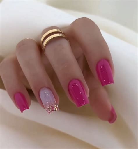 Unha Rosa Pink Com Glitter - Unha quadrada rosa pink | Unhas decoradas rosa pink com glitter, Unha ...