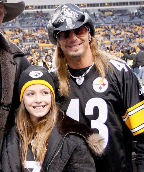 Bret Michaels’ Daughter Raine: ‘SI Swimsuit’ Model Search Finalist