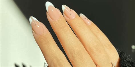 What Is a Nail Bed? A Dermatologist and Manicurist Explain