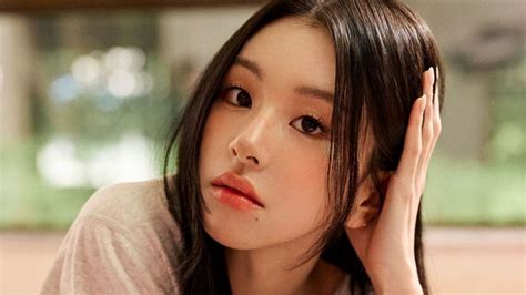 chaeyoung de  hipnotiza  fotos   photo book exitoina