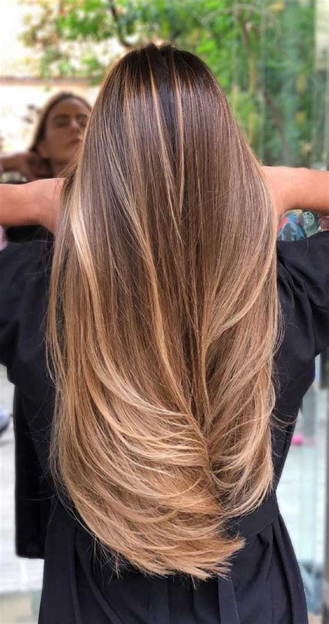 50 Trendy Hair Colors To Wear in Winter : Cinnamon and Honey Blonde