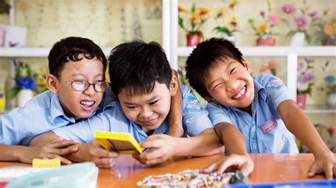 pengertian anak berkebutuhan khusus jenis abk  jenis terapinya riset