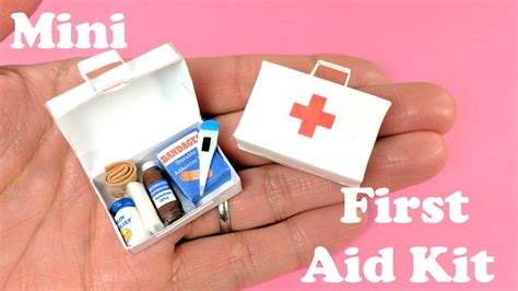 Diy First Aid Kit Box / DIY Dollar Store First Aid Kit ...