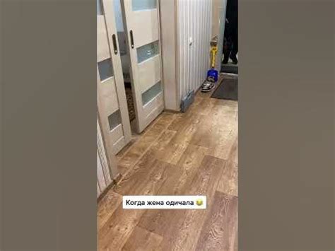 Жена встречает мужа из командировки - YouTube