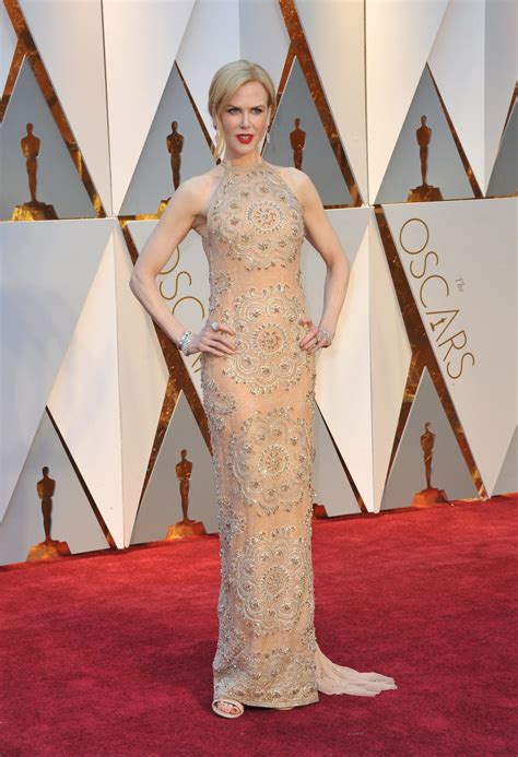 “Nicole Kidman’s Stunning Statement: Elegance and Seduction Redefined ...