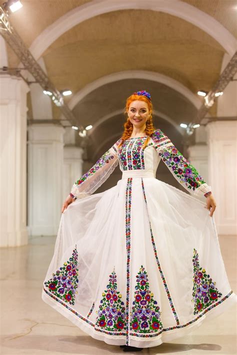Pin by Марія Скоропад on Женская мода | Traditional dresses, Ethnic ...