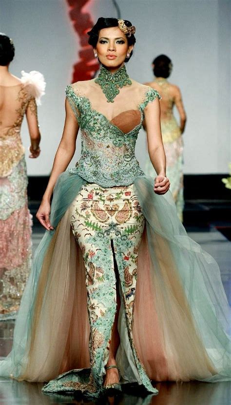 indonesian kebaya batik fashion jakarta fashion week nice dresses