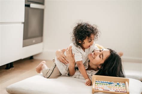 tips menjadi single mom  hebat mamikitacom