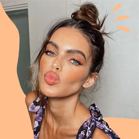 These hair coloring techniques work better on unwashed hair 2