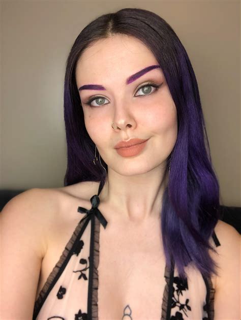 Get lost in them | Scrolller