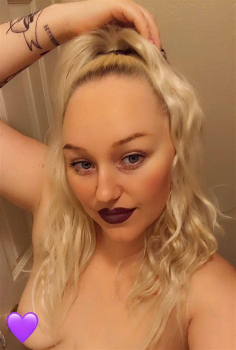 My Onlyfans is free ️ I’m fun and open to whatever come say hi💋my link