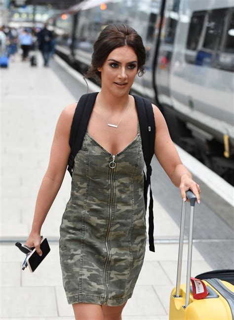 ISABEL HODGINS at Manchester Piccadilly Train Station 06/02/2018