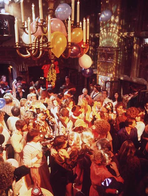 Inside The Playboy Mansion & Its Infamous House Parties – Page 14