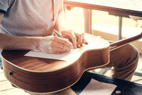 how to become a good songwriter