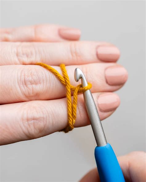 how to do a magic ring crochet 4