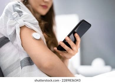1+ Thousand Continuous Glucose Monitors Royalty-Free Images, Stock ...