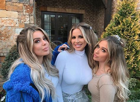 Kim zolciak biermann and her daughters bear striking resemblance in new
