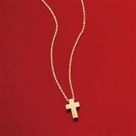 14kt Yellow Gold Cross Pendant Necklace | Ross-Simons