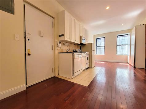 Shipping and Printing Services at 237 East 5th Street, Eureka 25