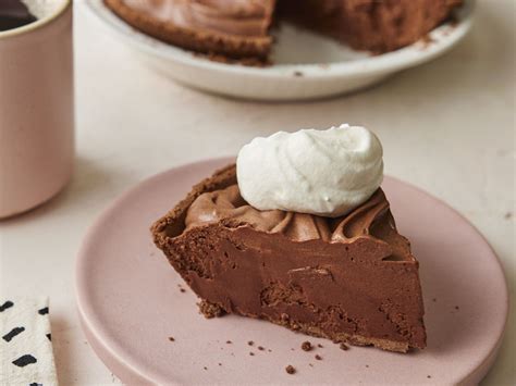 Rich Chocolate Truffle Pie Recipe
